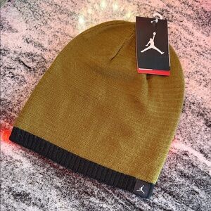 Jordan olive green and Black Knit reversible Beanie NWT Deadstock